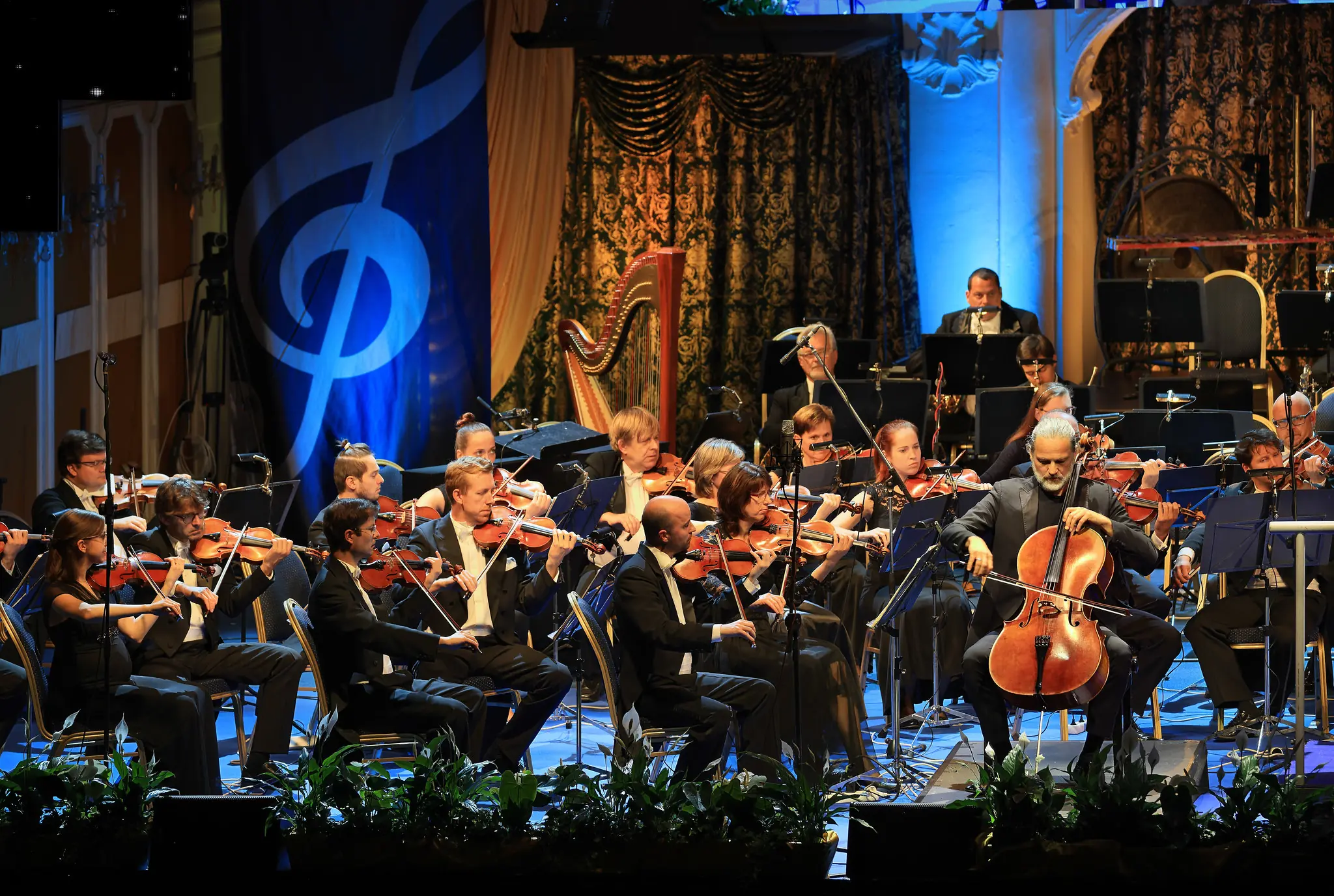 Umělci ocenili fantastickou atmosféru a dočkali se potlesku ve stoje. Mezinárodní hudební festival Český Krumlov zahájil svůj 29. ročník