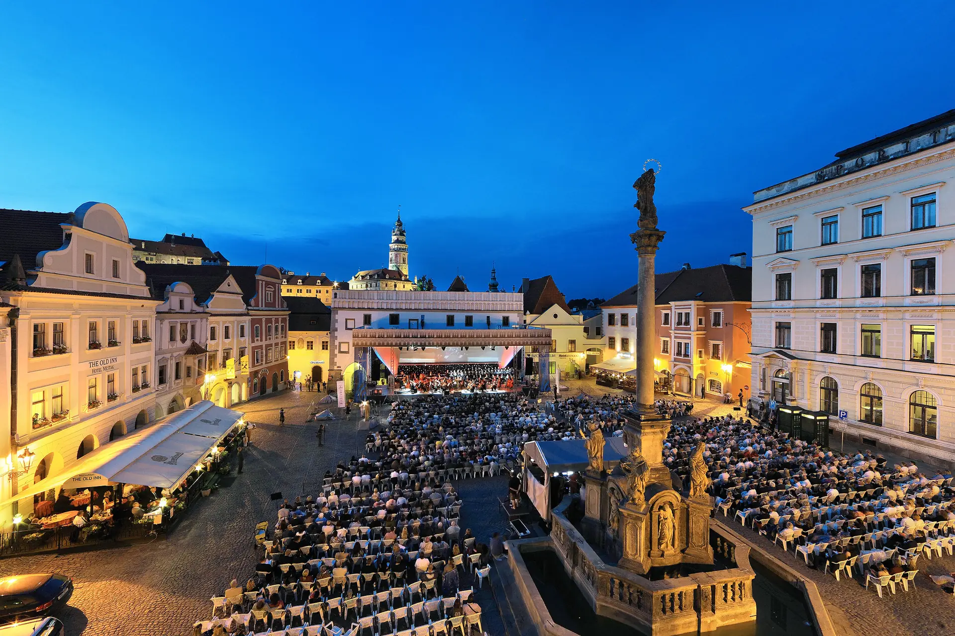 Původní termín Mezinárodního hudebního festivalu Český Krumlov se ruší. Festival však v rámci 30. ročníku přijde s novým programem a konceptem