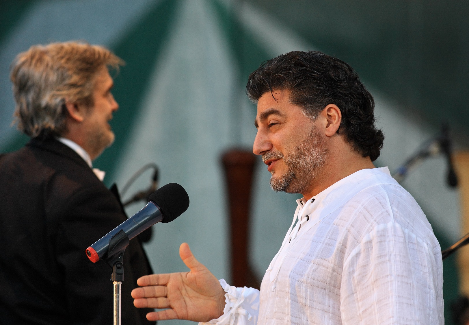 2010 -