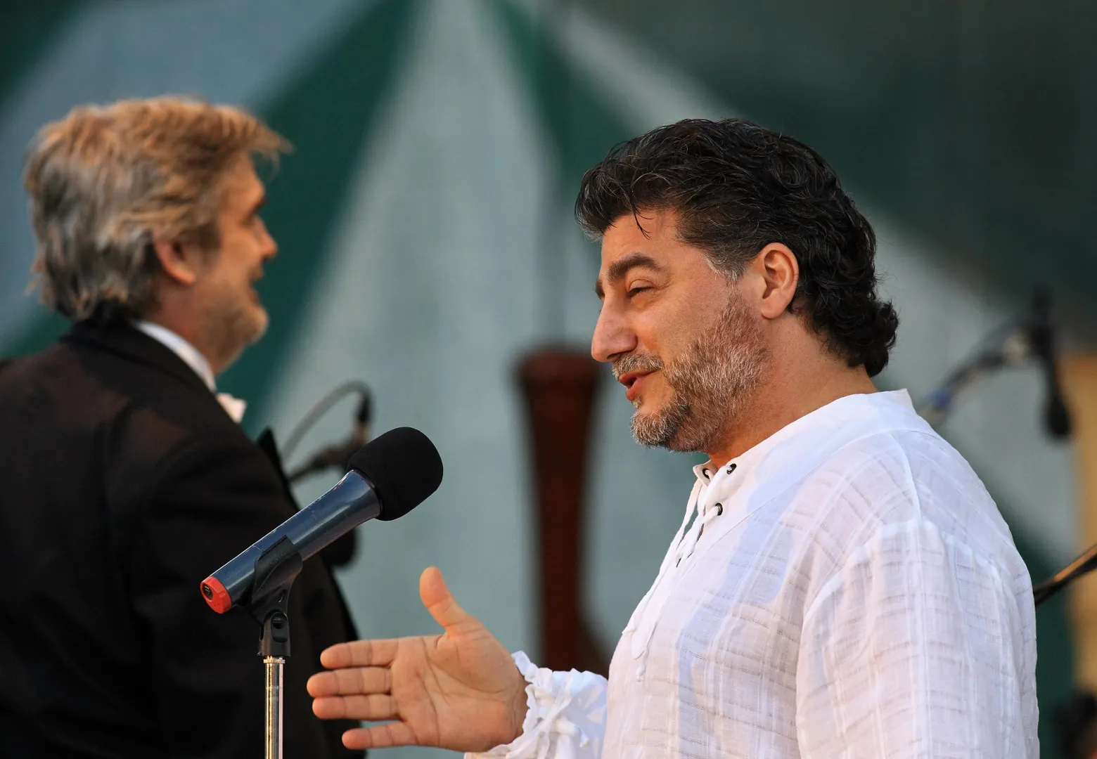 2010 -