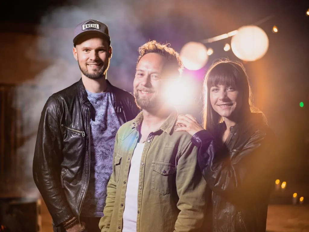 9987Interview with soloists of ¡Viva España!