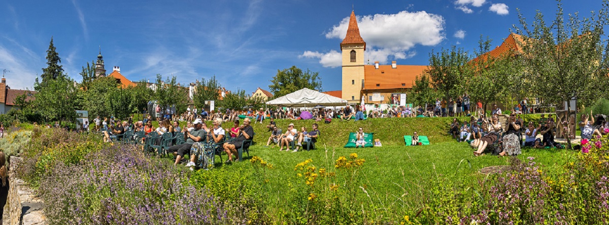 Festivalová zóna