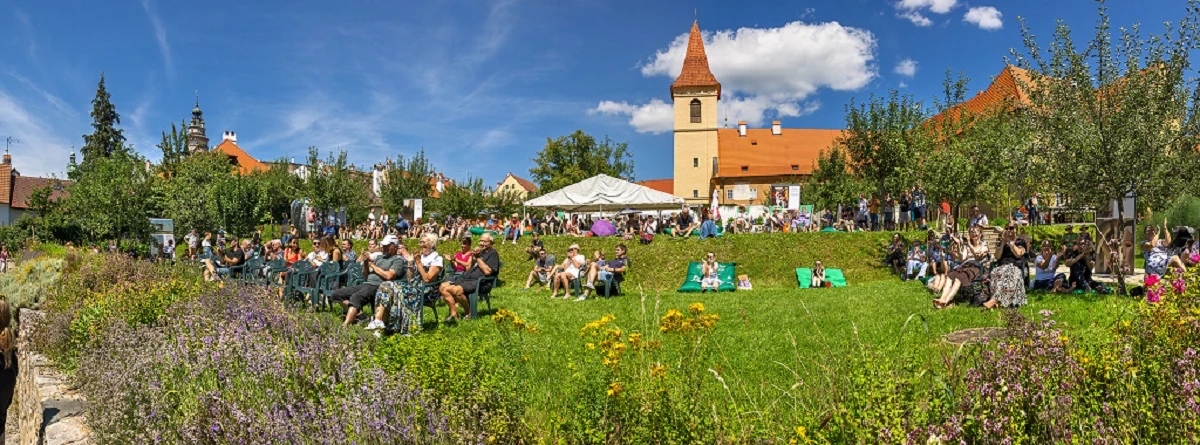 Festivalová zóna