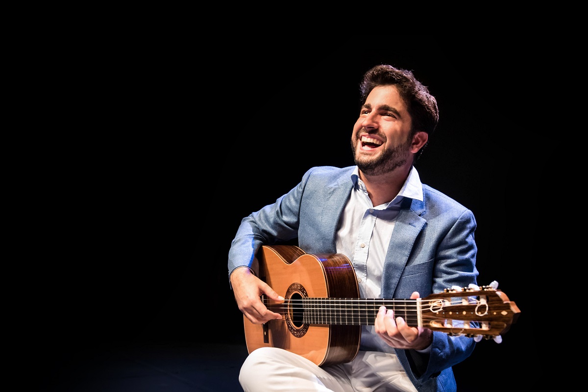 10292Interview with soloists of ¡Viva España!