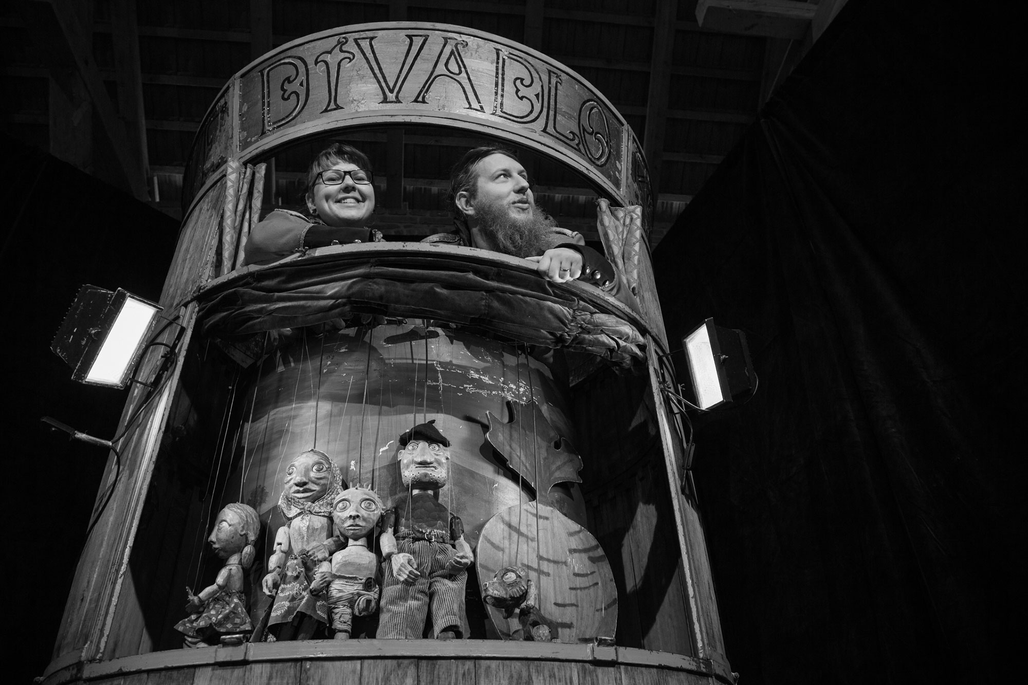 A ROUND OF TALES – theatre scene – for parents with children