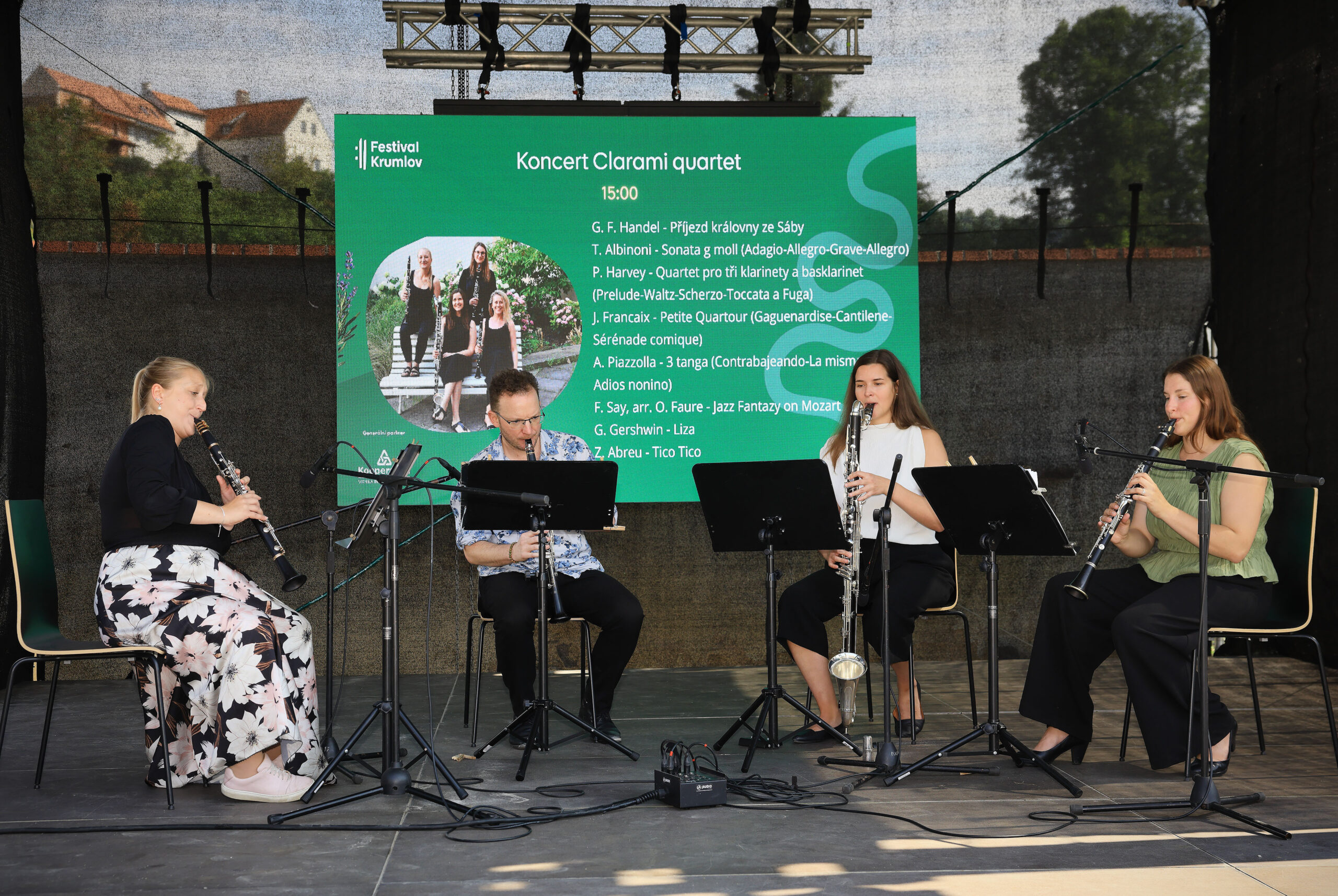 Klarinety ve festivalové zóně! Clarami Quartet.